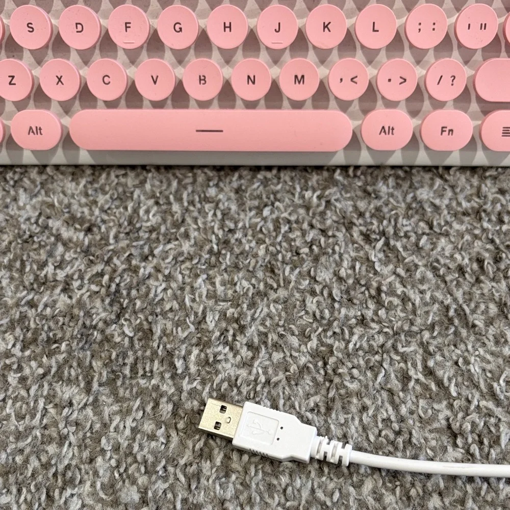 Pink Round-Key Wired Keyboard